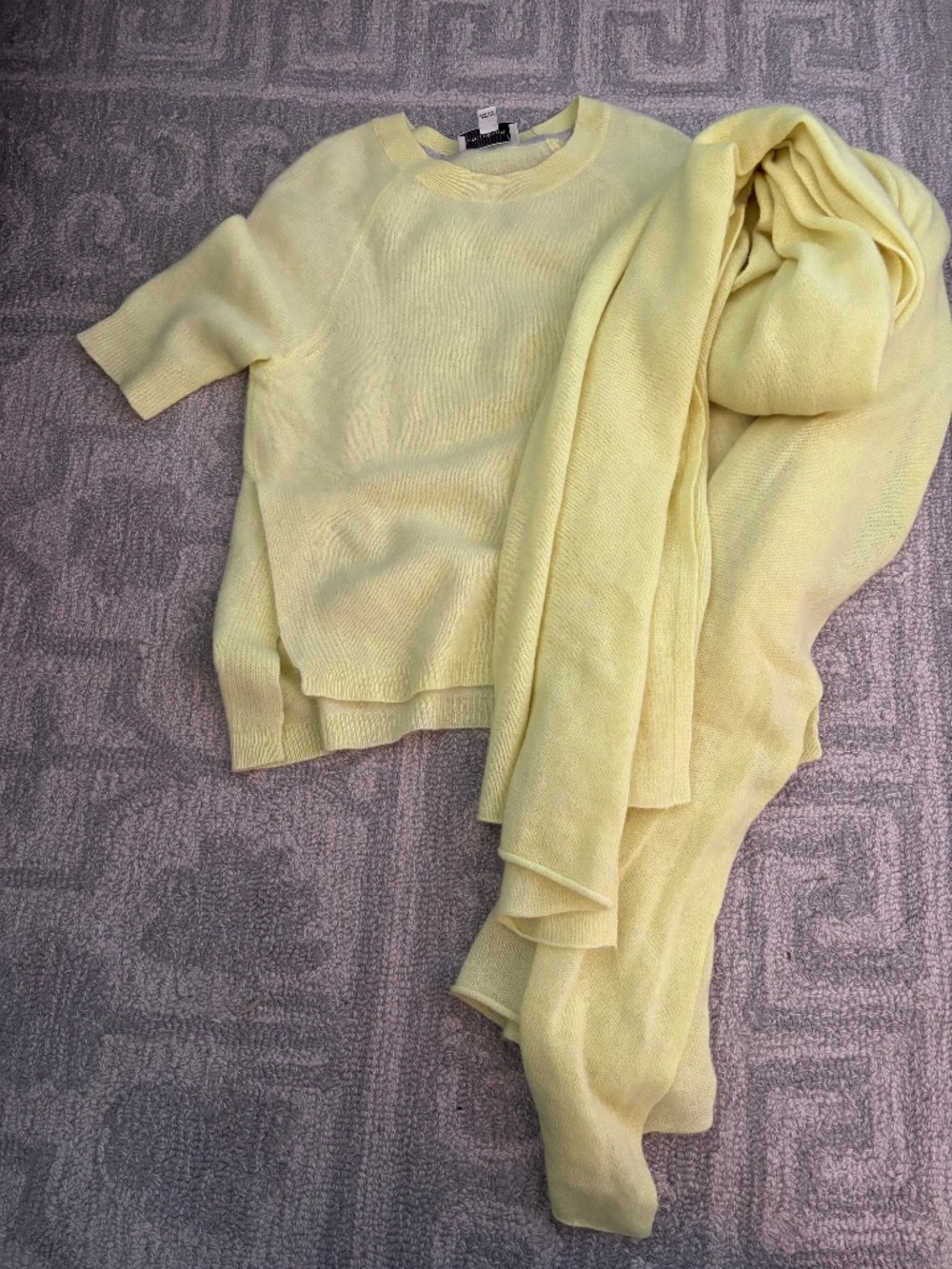 White + Warren Size Medium Cashmere Sweater and Scarf Set